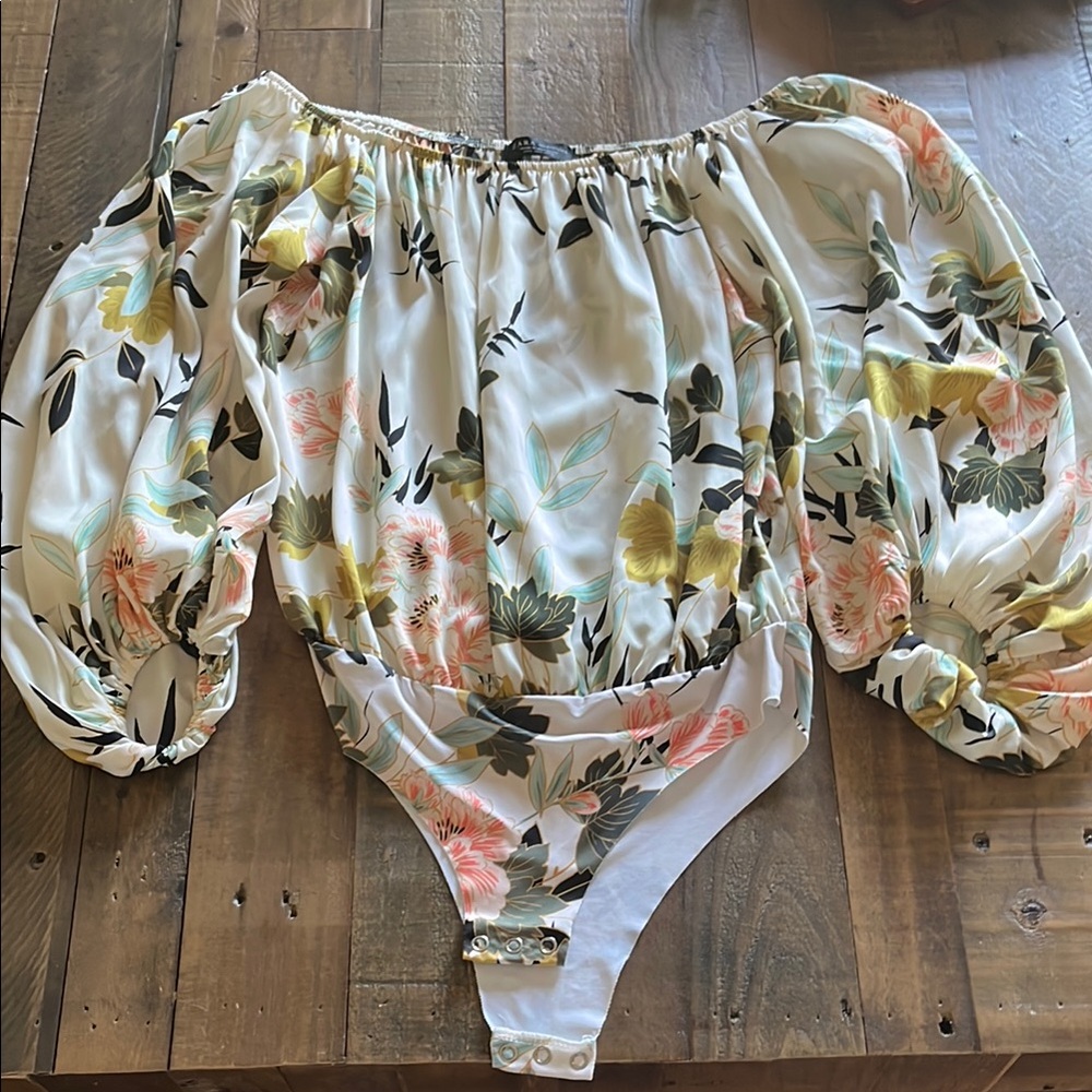 Zara Floral Print Bodysuit - Sz Small